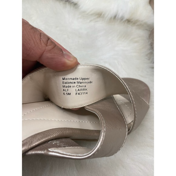 Alfani size 6.5 women step n flex Gold slip-on sandal 0806 - Picture 6 of 6